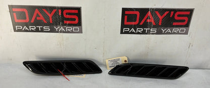 2017 Chevy SS Sedan Factory OEM Black RH & LH Hood Vents Scoops