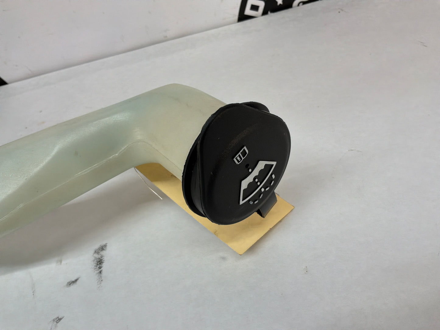 2007 C6 Corvette Convertible Front Windshield Washer Reservoir Tank OEM