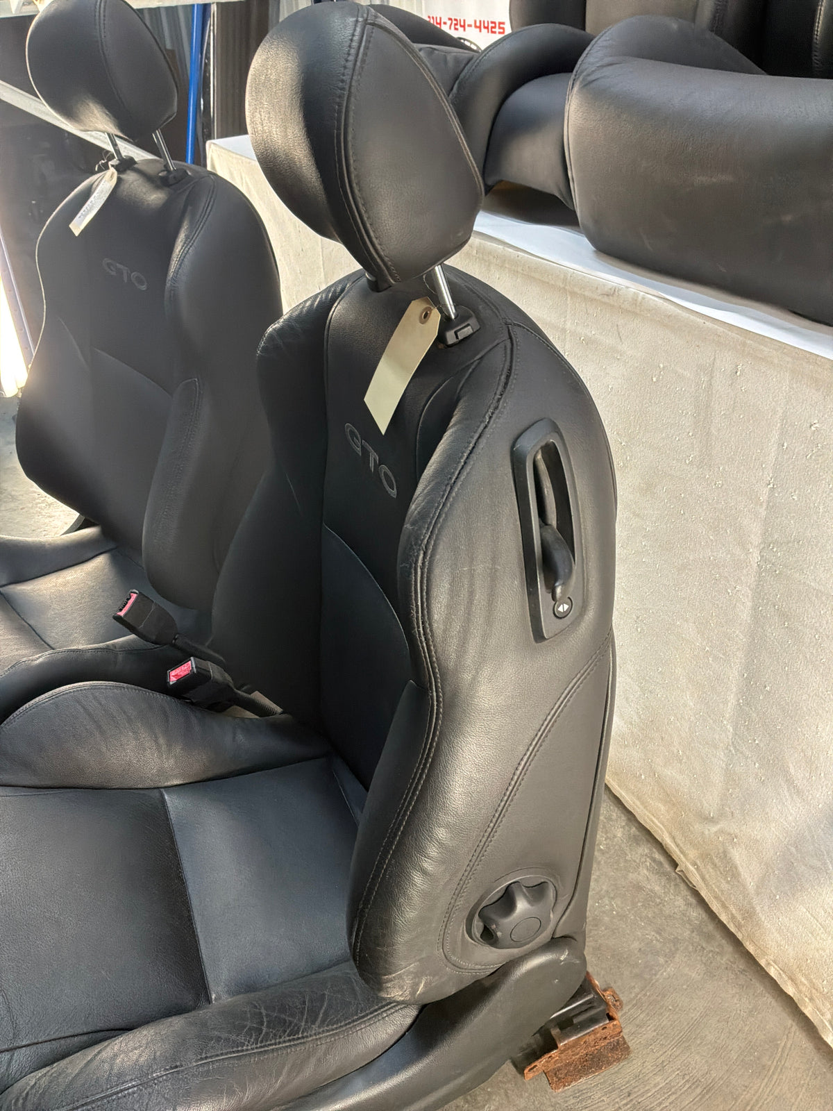 2006 Pontiac GTO Black Leather Front and Rear Seats Set OEM