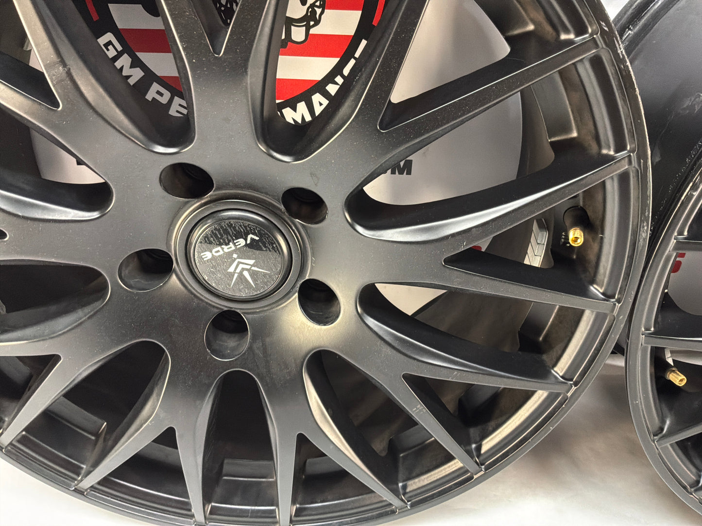 2005 Pontiac GTO 18x8 Verde Saga Aftermarket Wheels Set