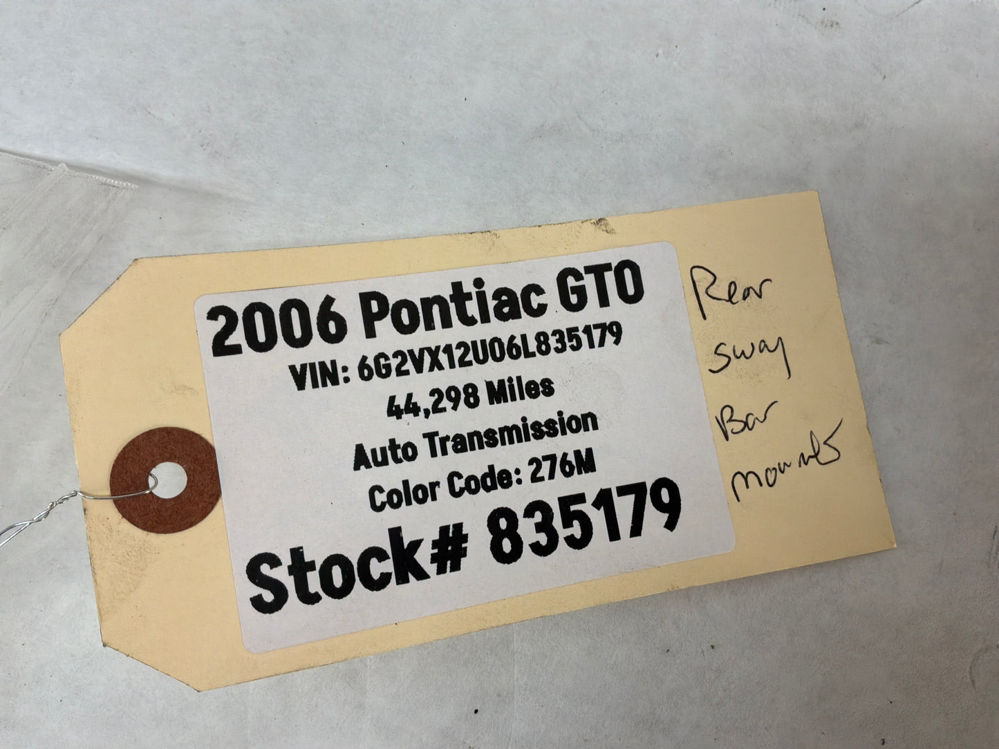 2006 Pontiac GTO Rear Suspension Stabilizer Sway Bar Brackets Clamps OEM