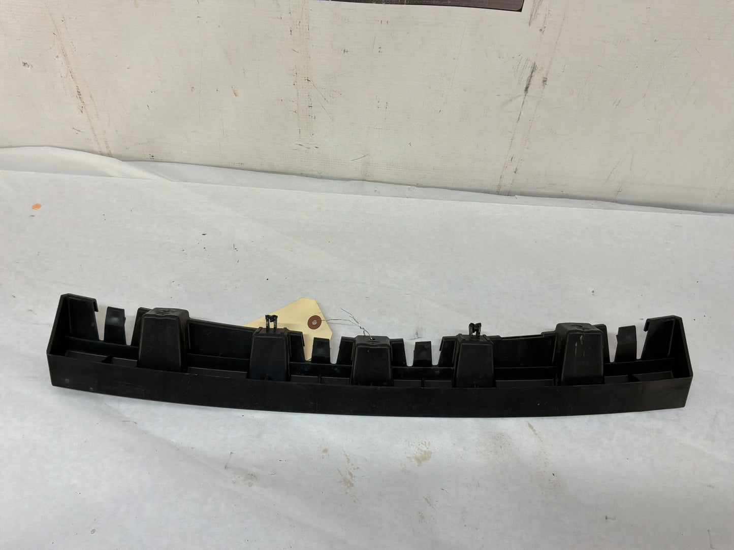 2014 Chevy Camaro ZL1 Rear Bumper Fascia Upper Center Support Bracket Mount OEM