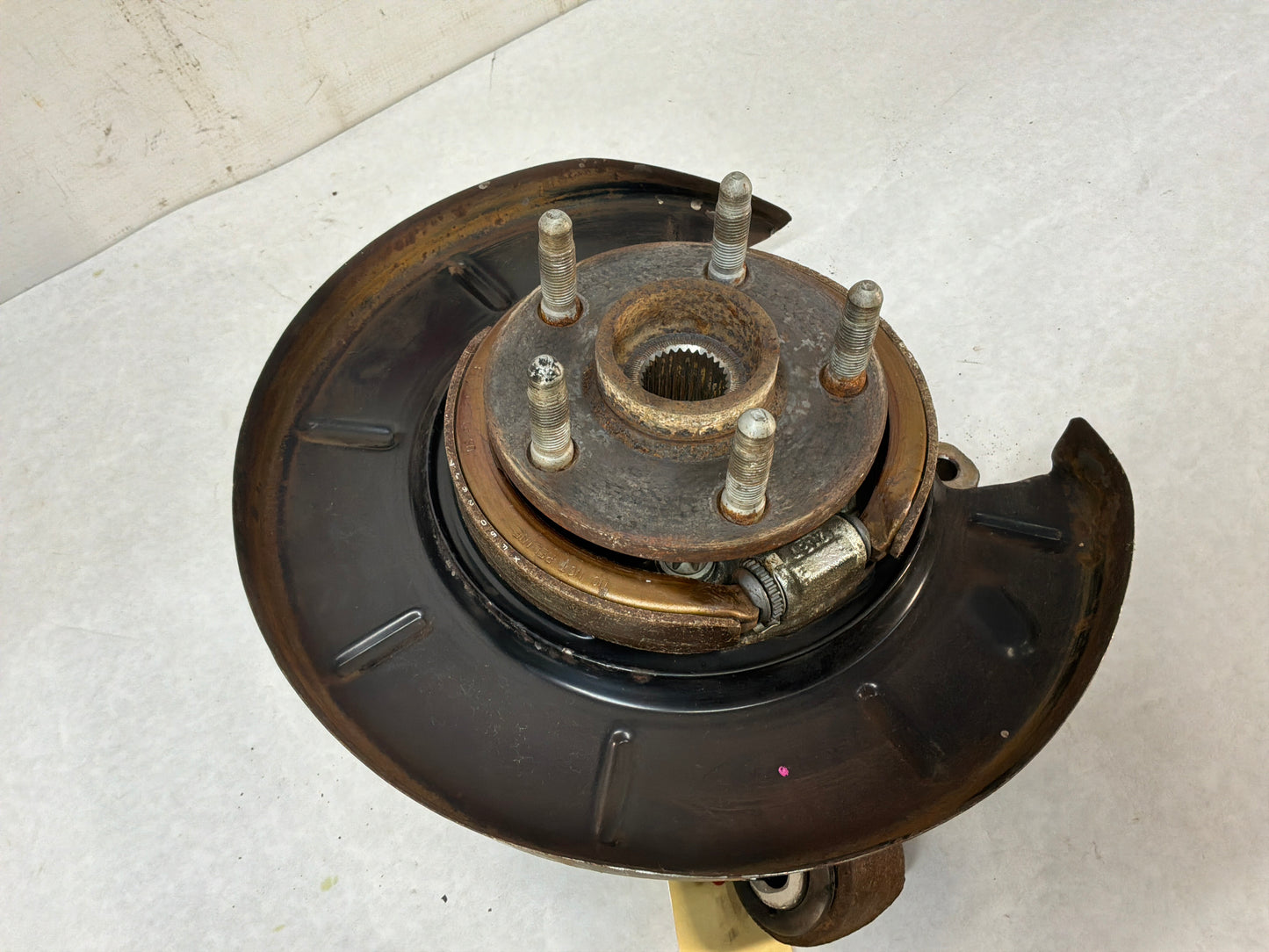 2008 Pontiac G8 GT LH Driver Rear Suspension Spindle Hub Knuckle OEM
