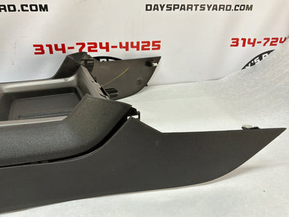 2014 Chevy Camaro SS Manual Transmission Center Console Armrest w/ Boot & Shifter Knob  OEM