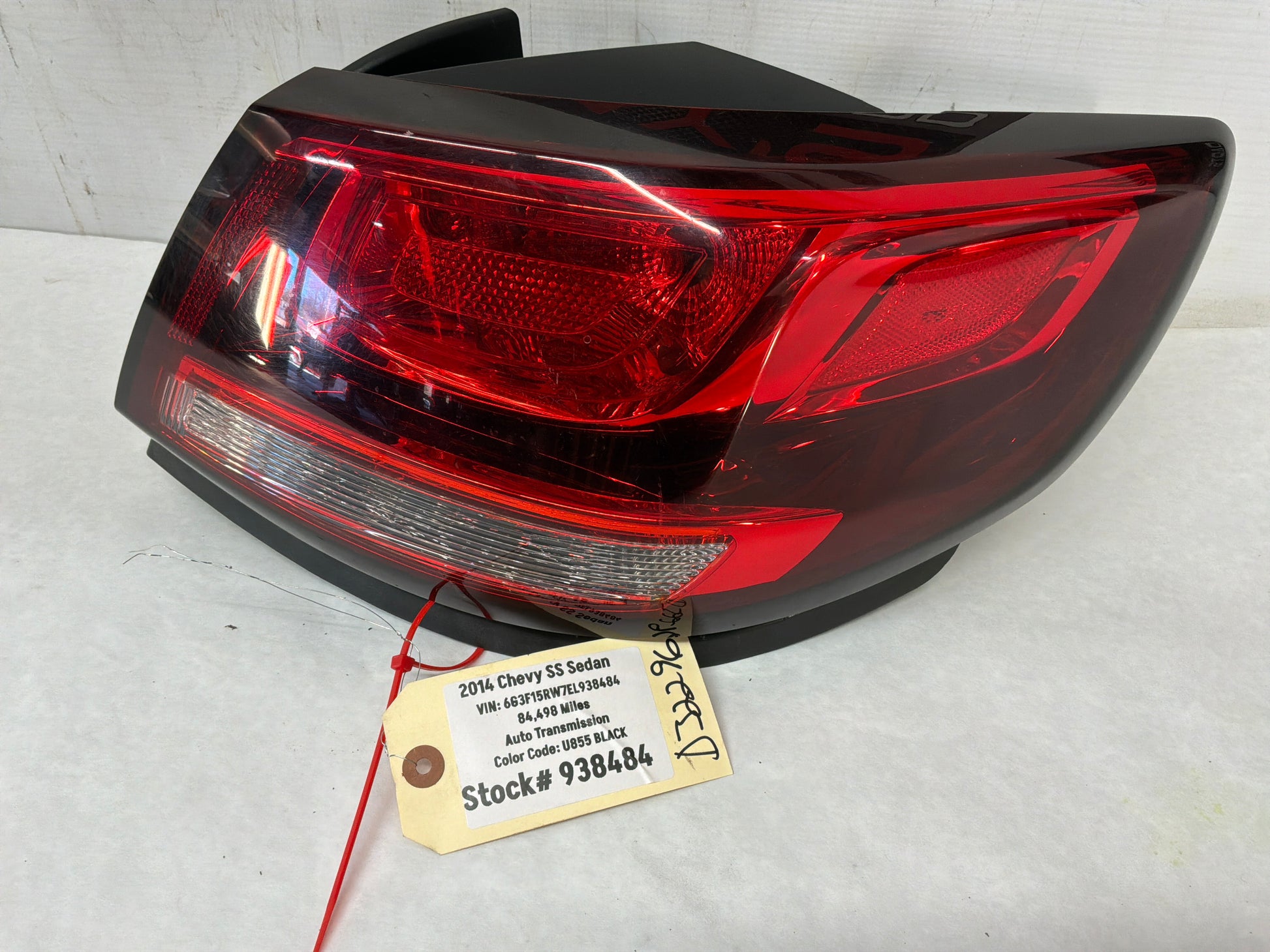 Taillight - Day's Parts Yard