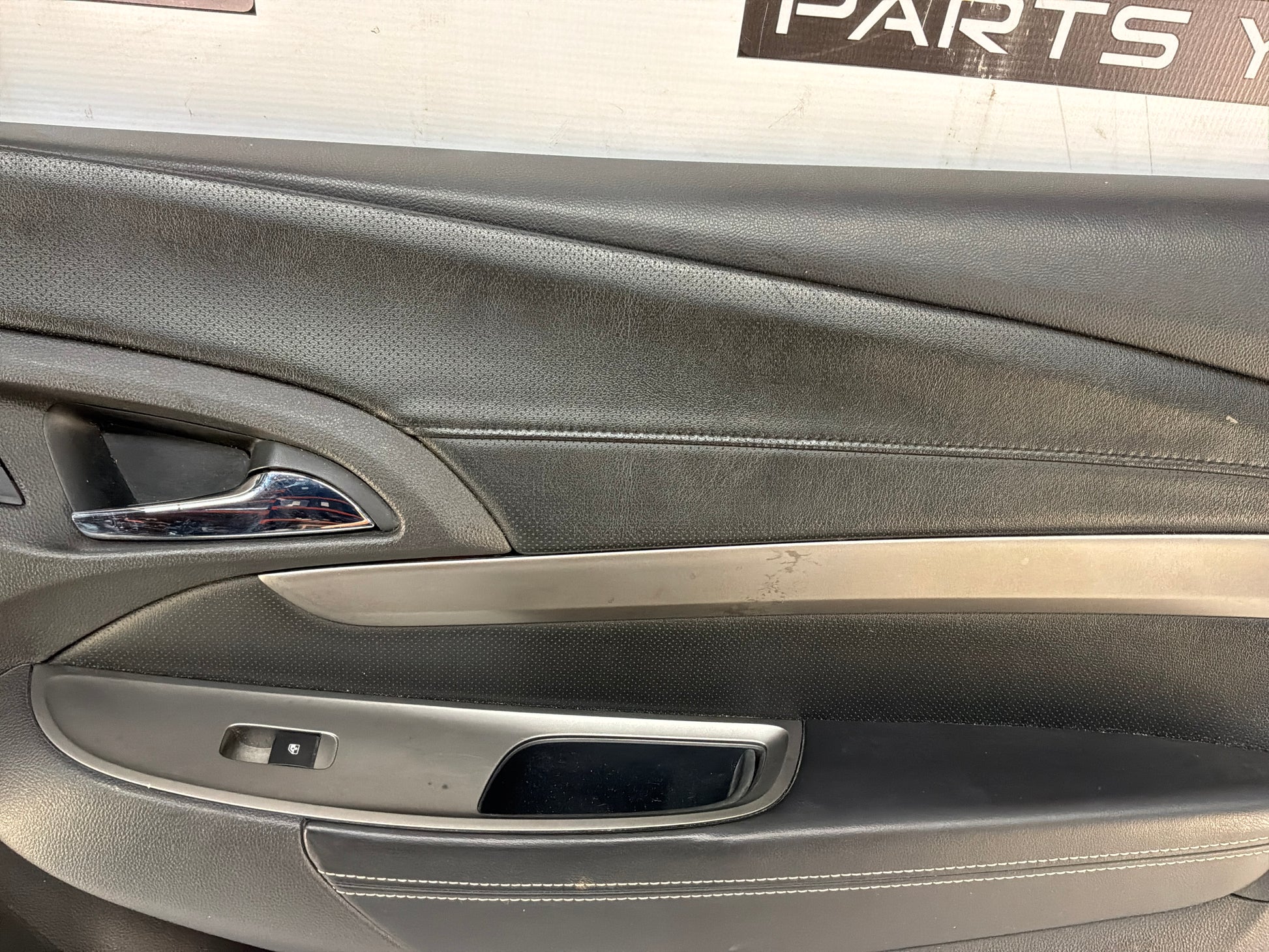 2013 Chevy Caprice PPV RH Passenger Front Interior Door Panel OEM - Day's Parts Yard