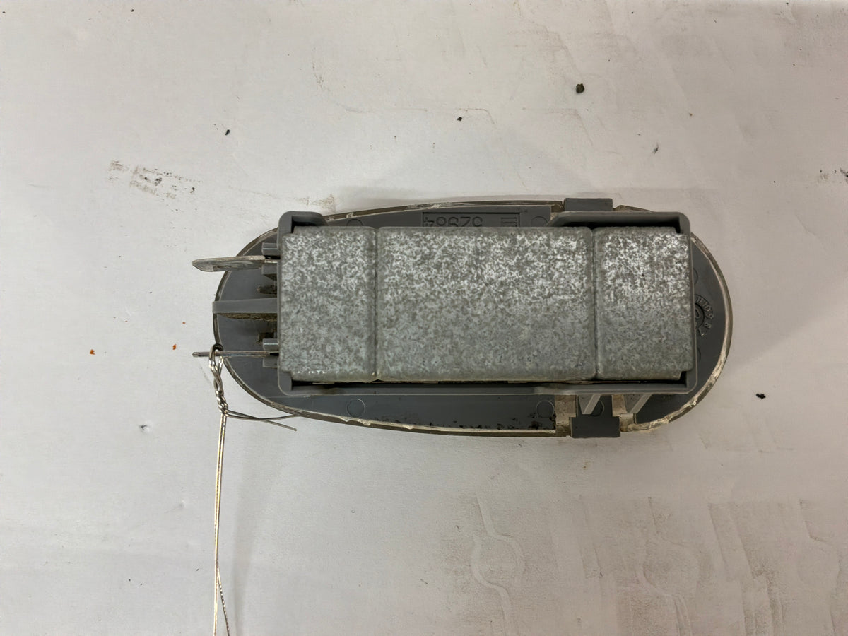 2006 Pontiac GTO Door Panel Courtesy Light OEM