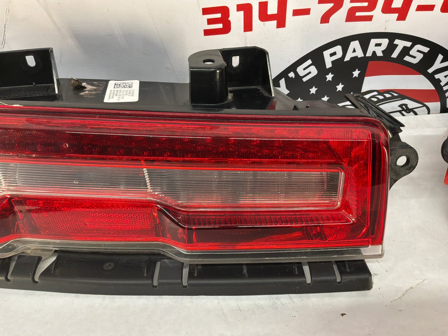 2015 Chevy Camaro SS 1LE RH & LH LED Tail Light Lamp Taillights OEM