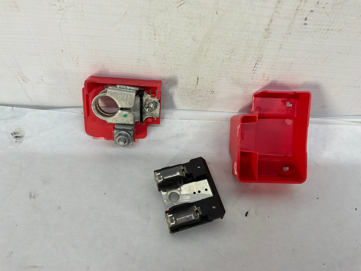 2015 Chevrolet Camaro SS 1LE Positive Battery Terminal Post Fuse OEM