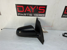 Rh mirror - Day's Parts Yard