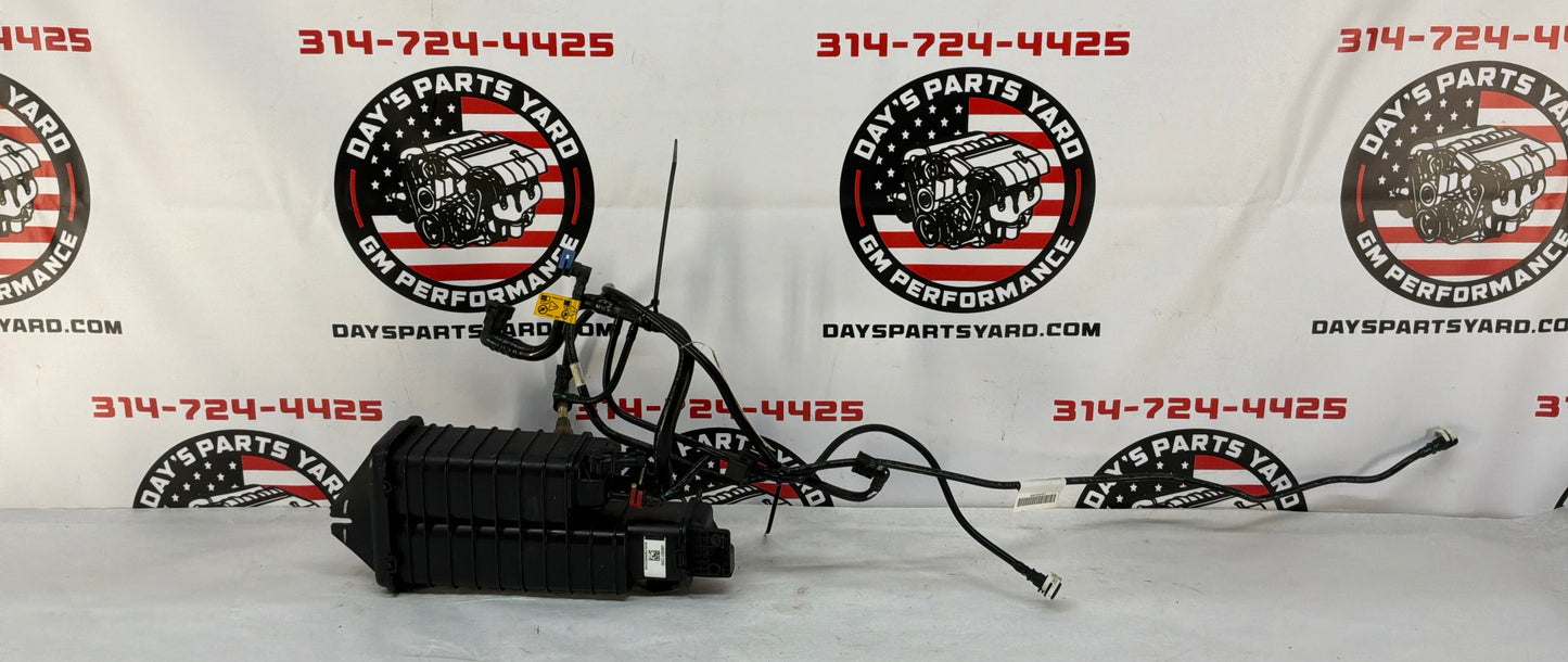 2014 Chevy SS Sedan Evaporation Fuel Vapor Canister W/ EVAP Lines Hoses Tubes OEM