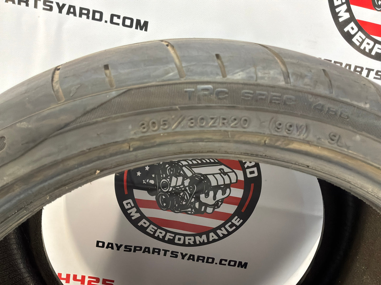 305/30ZR20 Goodyear Eagle F1 Tire