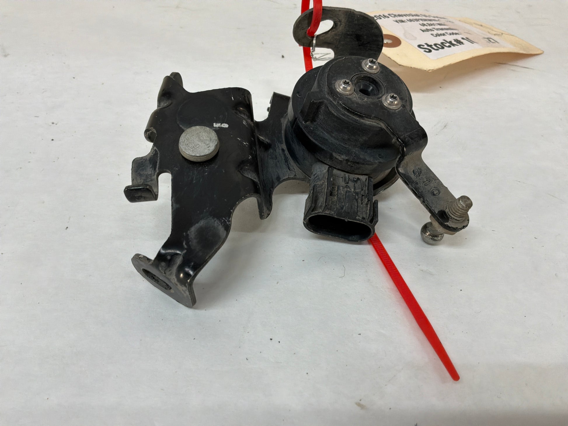 2016 Chevy SS Sedan RH Passenger Front Ride Height Suspension Head Lamp Sensor OEM - Day's Parts Yard