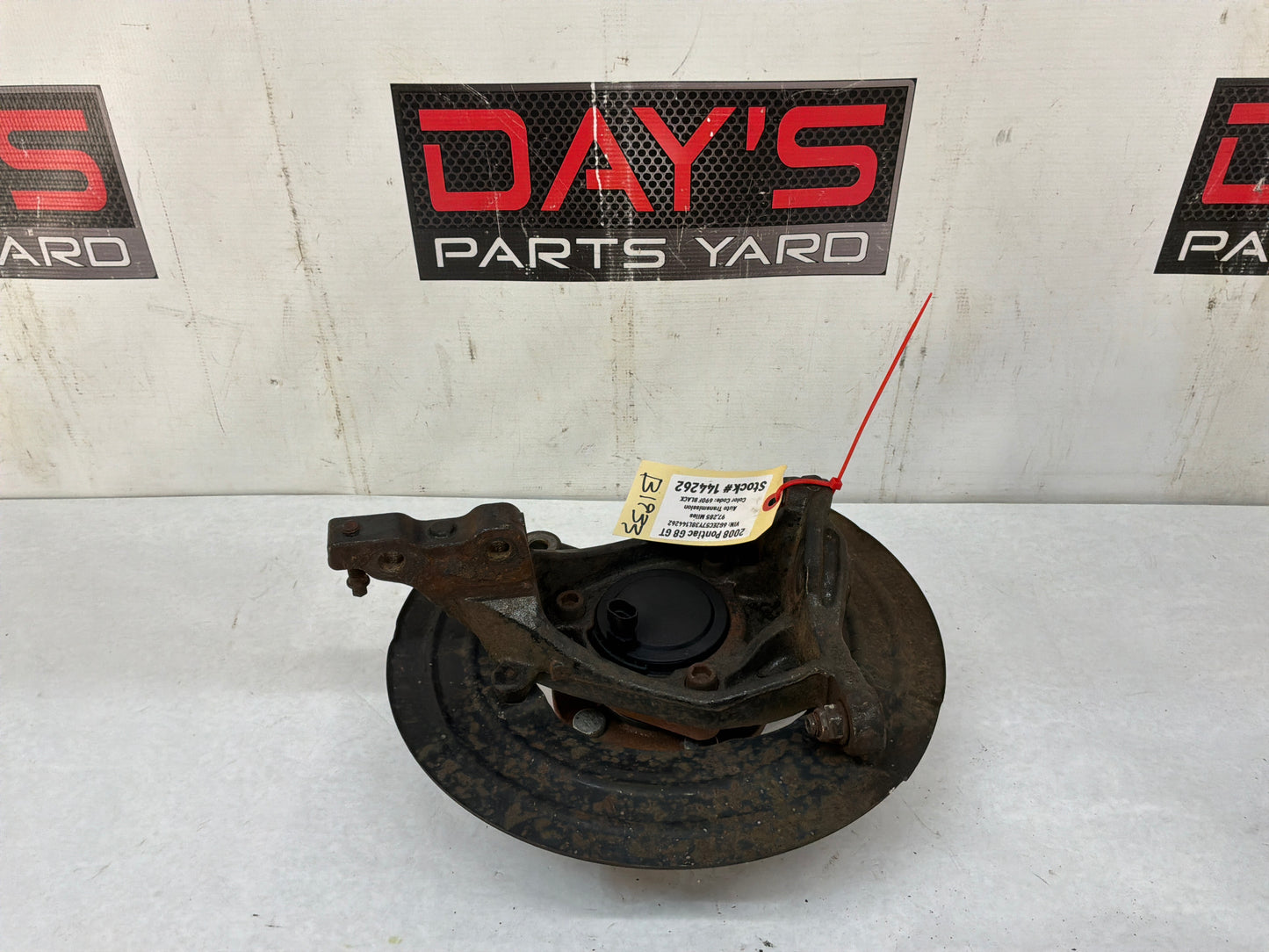 2008 Pontiac G8 GT RH Passenger Front Suspension Spindle Knuckle Hub Assembly OEM