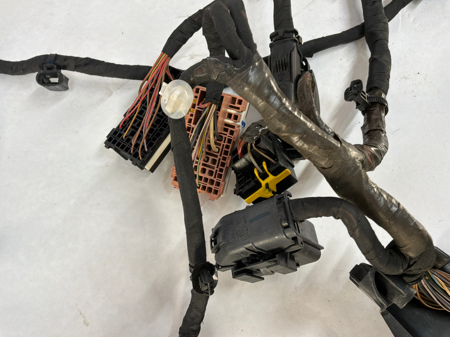 2014 Chevy SS Sedan Fire Wall Engine Bay Front Chassis Wire Wiring Harness OEM