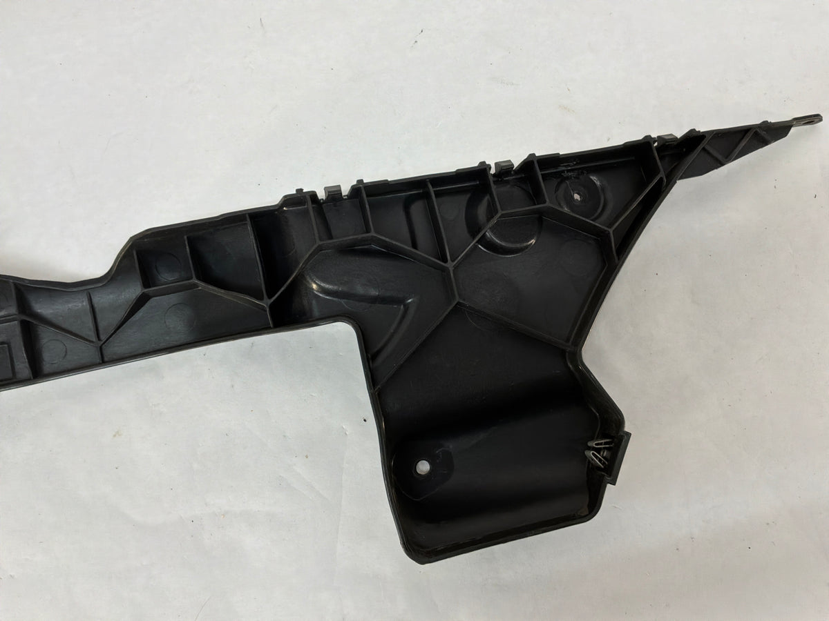 2015 Chevy Camaro SS 1LE RH Passenger Rear Bumper Guide Bracket Support OEM