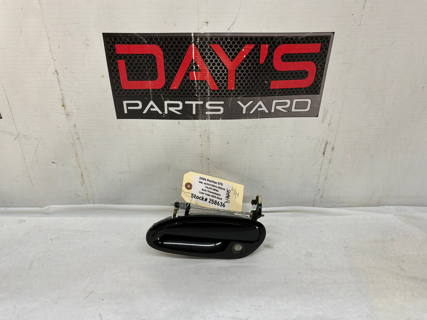 2004 Pontiac GTO LH Driver Exterior Door Handle Black OEM