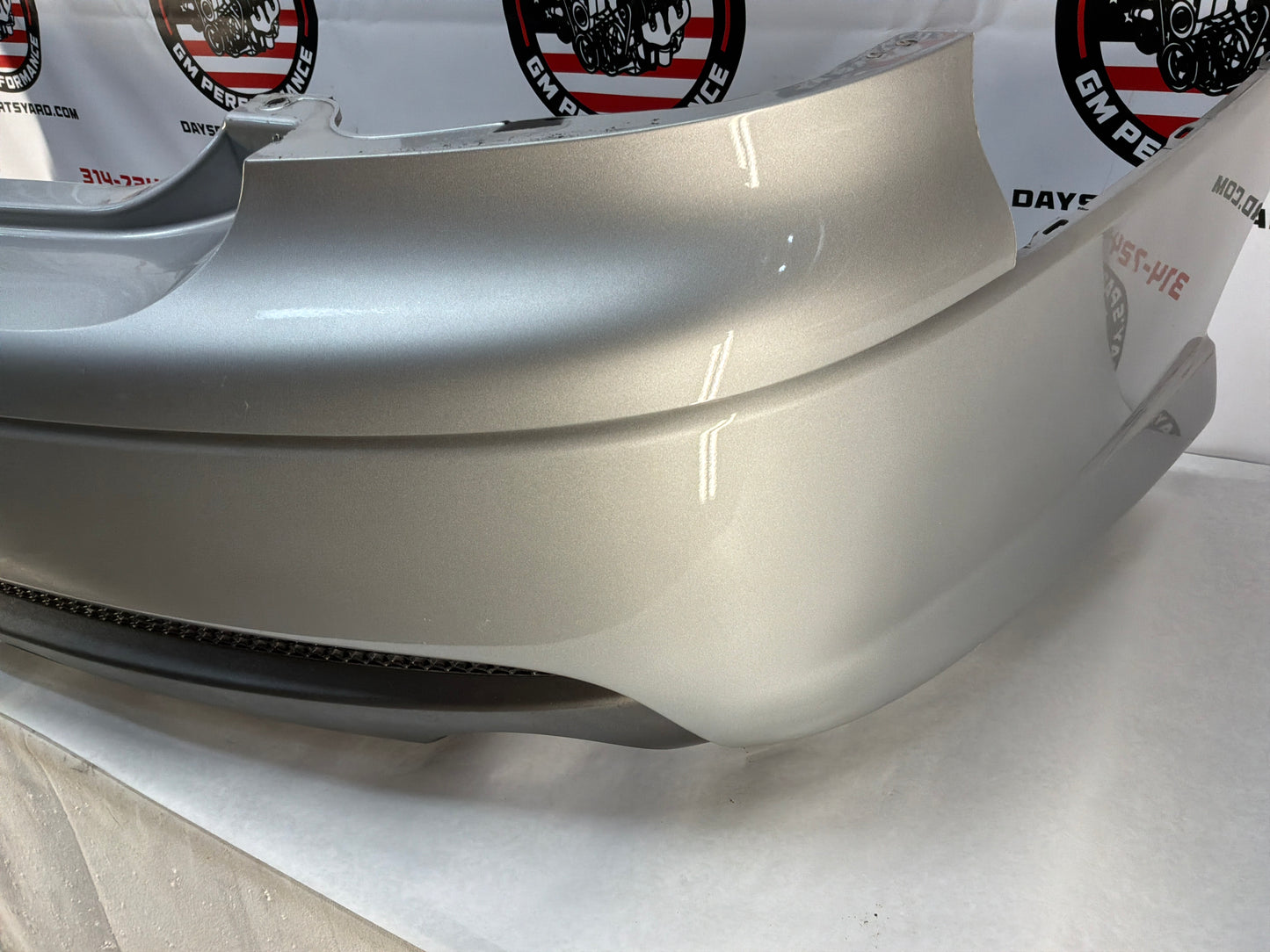 2005 Pontiac GTO Rear Bumper Cover w/ Lower Insert Valance Diffuser Panel Silver OEM