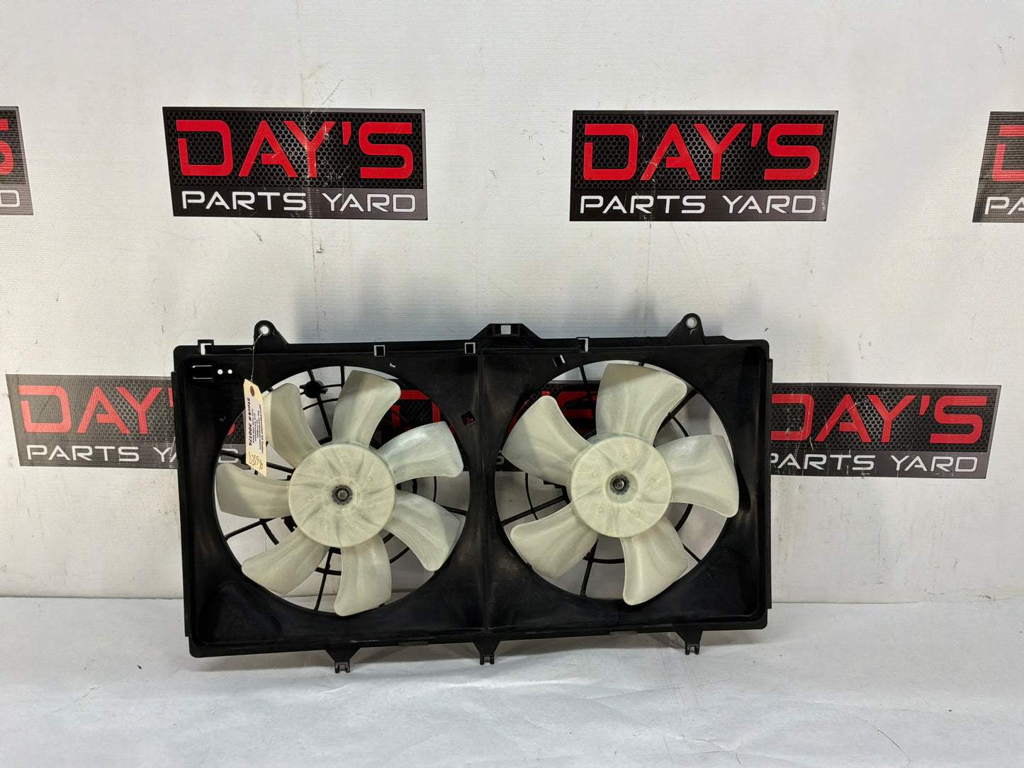 2017 Chevy SS Sedan Radiator Duel Dual Electric Coolant Cooling Fan Assembly OEM