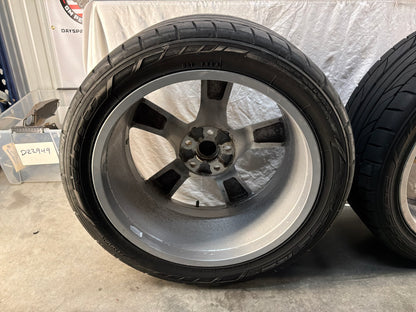 2010 Chevy Camaro SS 20x8 20x9 Factory OEM Wheels Rims with Tires