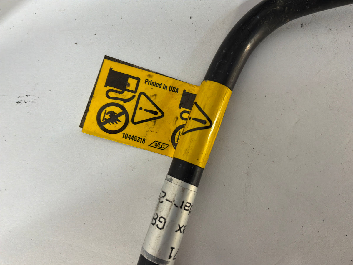 2009 Pontiac G8 GT Fuel Tank Feed Line Pipe Hose OEM - Day's Parts Yard