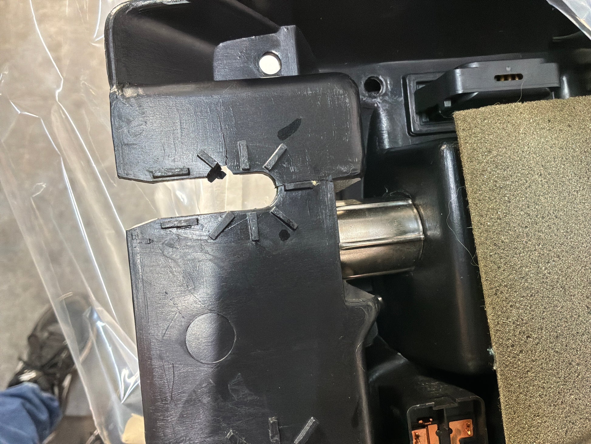 Center console - Day's Parts Yard