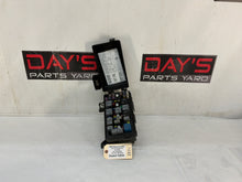 Fuse box - Day's Parts Yard