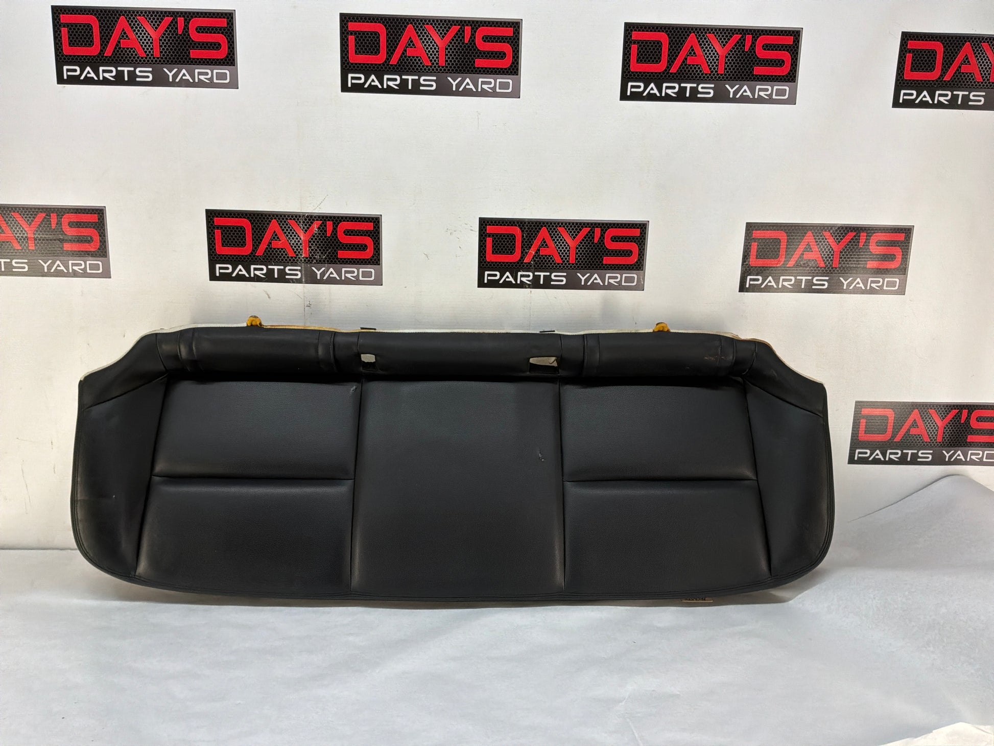 Seats - Day's Parts Yard