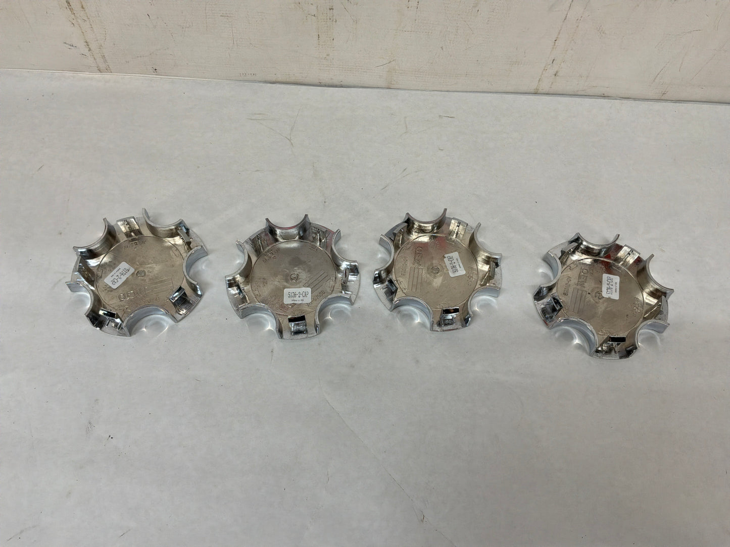 Center wheel caps - Day's Parts Yard