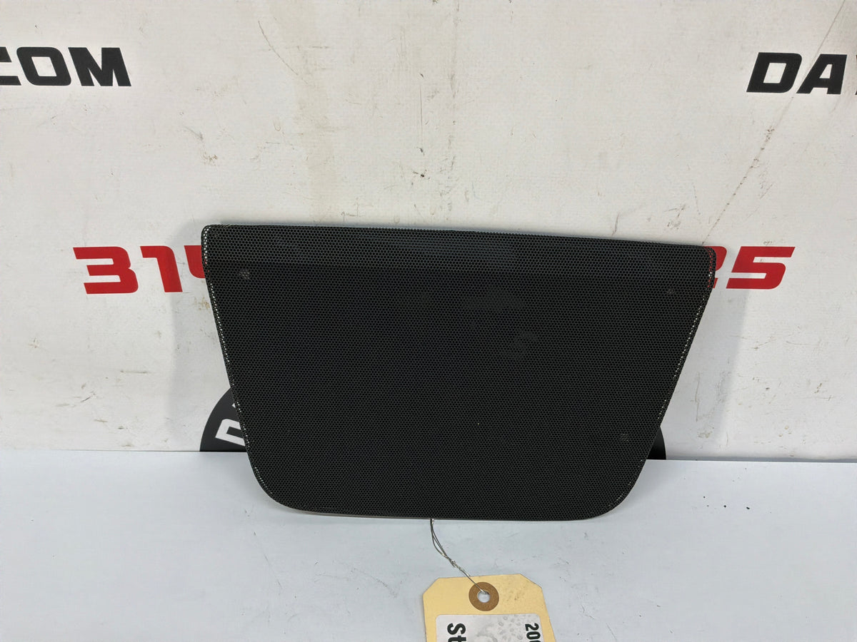 2009 Pontiac G8 GT Dash Speaker Grille Cover OEM - Day's Parts Yard