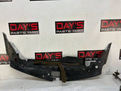 2010 Cadillac CTS-V Sedan Radiator Core Support Sight Shield Bracket Cover OEM
