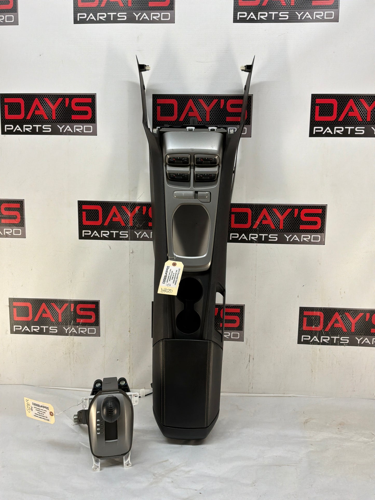 2013 Chevy Camaro SS Complete Center Console w/ Automatic Gear Selector Shifter OEM