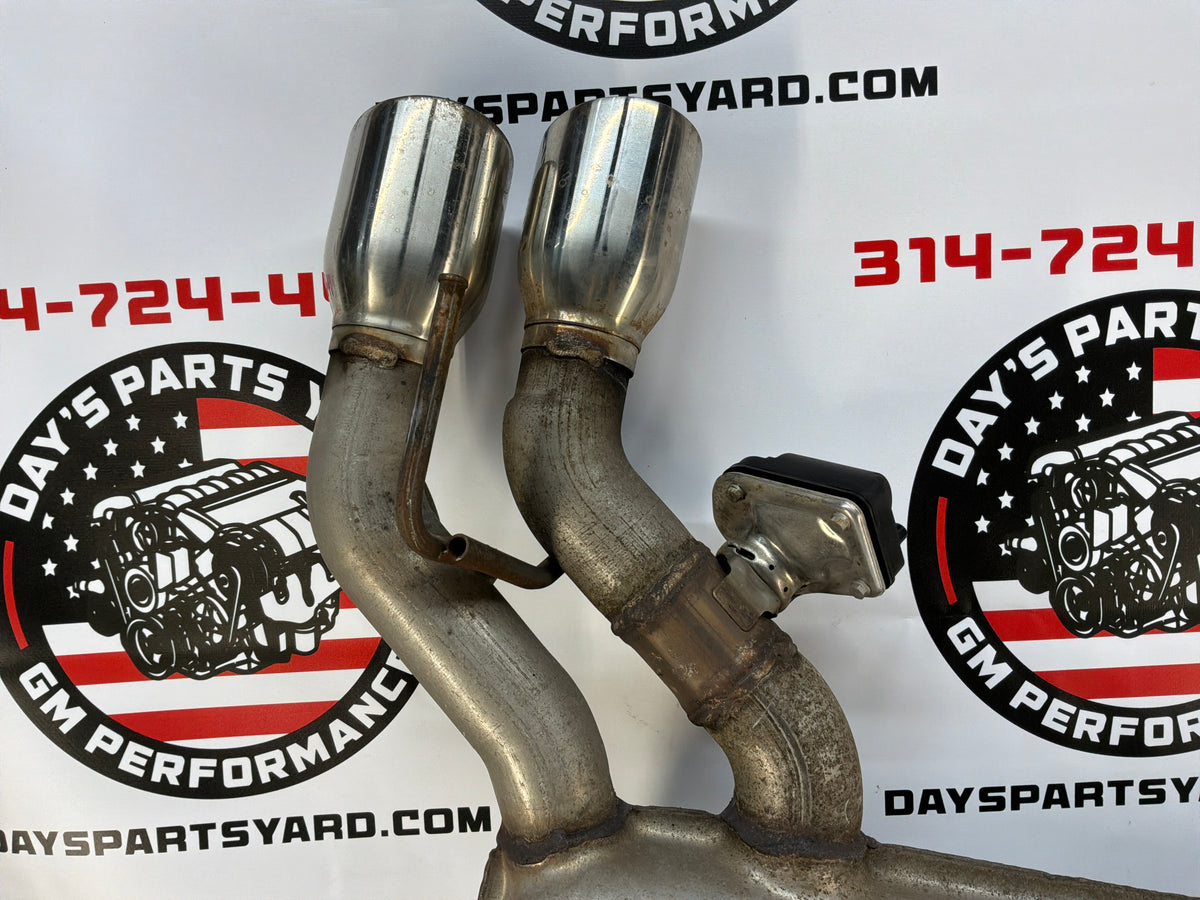 2016 Cadillac CTS-V Muffler Exhaust w/ Double Tips OEM
