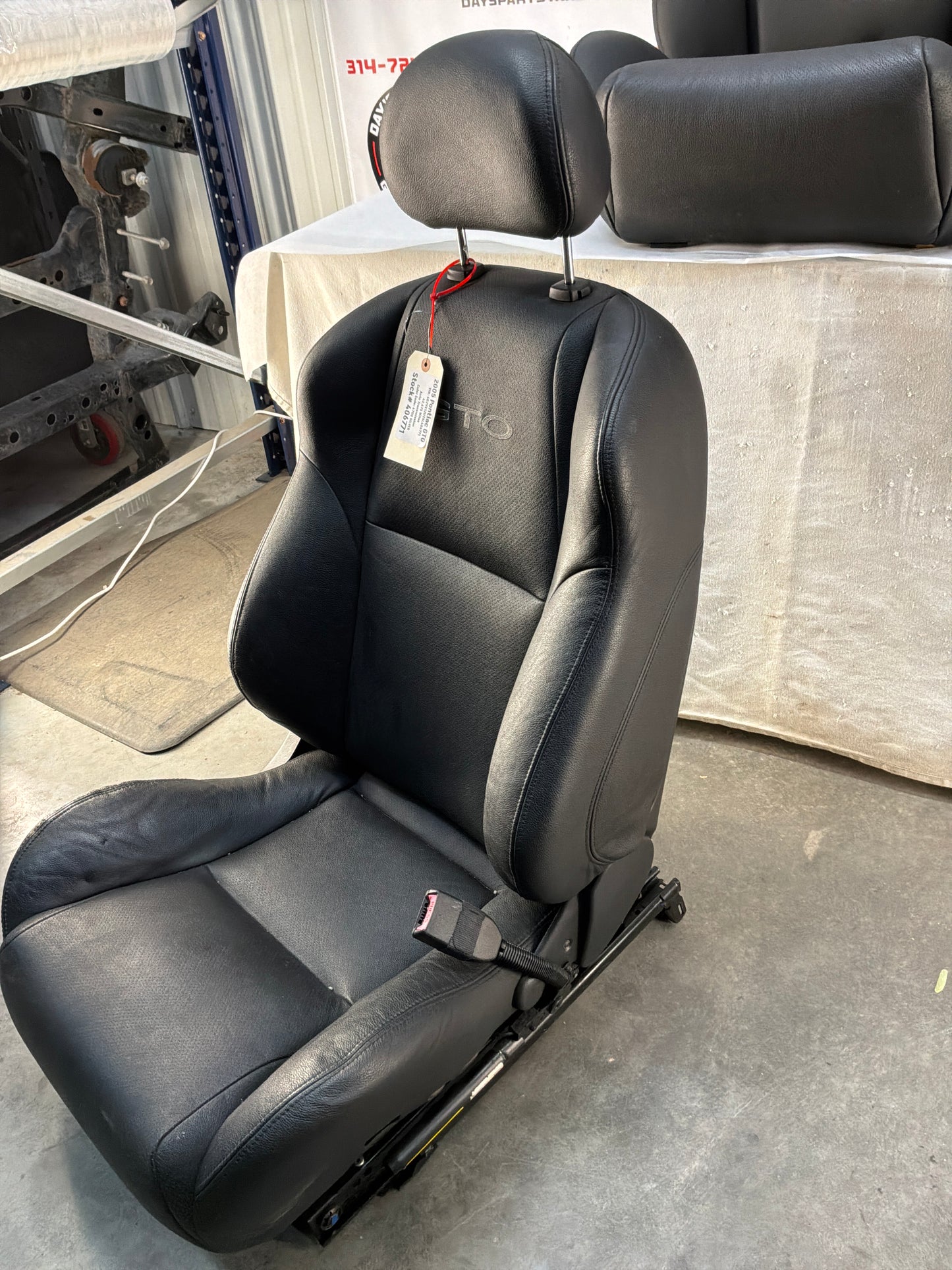 2005 Pontiac GTO Black Leather Front and Rear Seats Set OEM