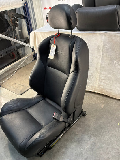 2005 Pontiac GTO Black Leather Front and Rear Seats Set OEM