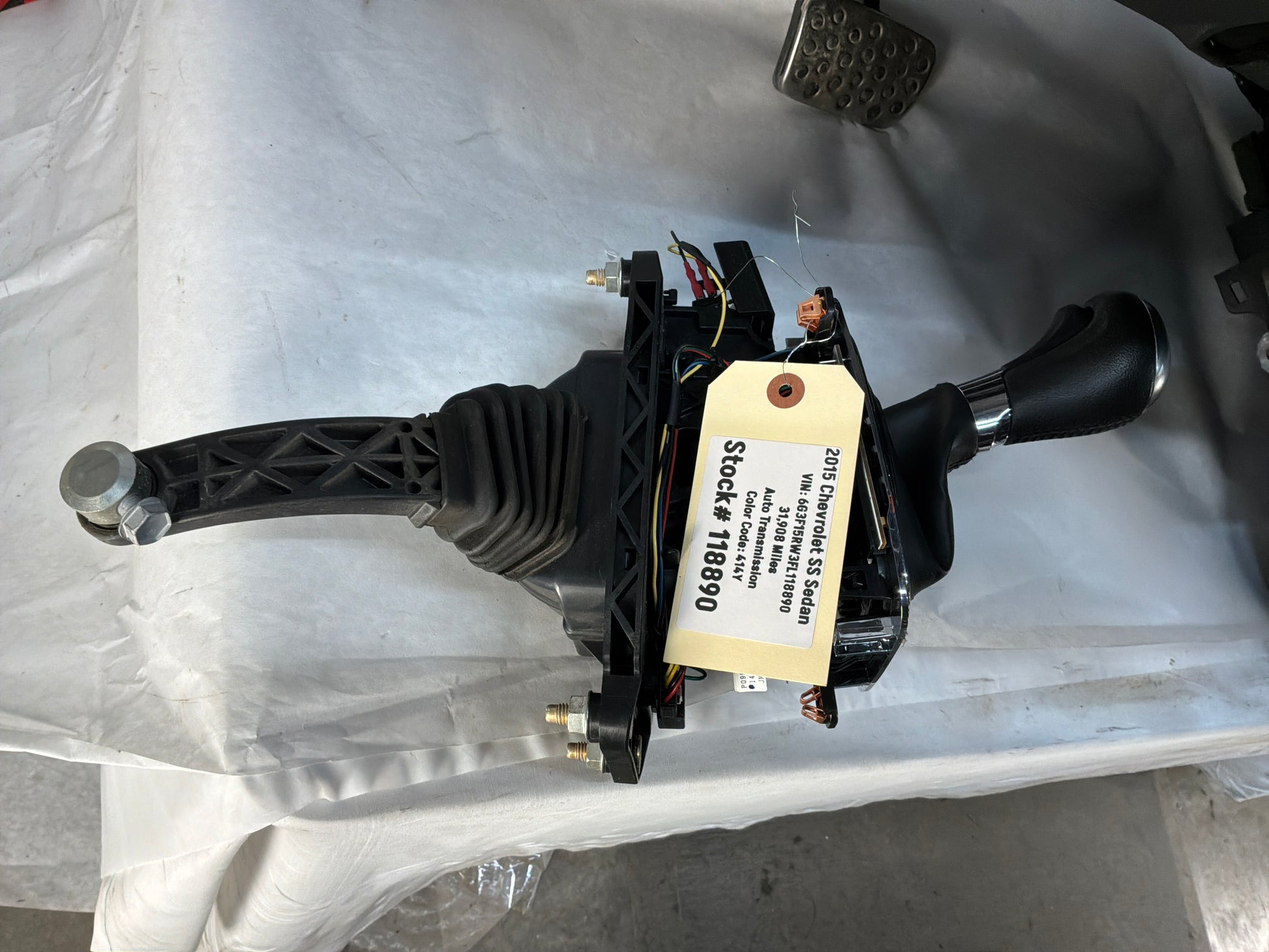 Dash and center console - Day's Parts Yard