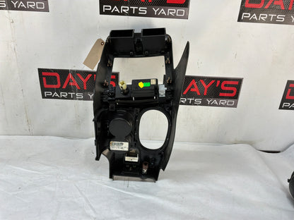 Radio bezel - Day's Parts Yard