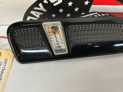 2017 Chevy SS Sedan RH & LH Fender Side Marker Lights Lamps Black Trim OEM