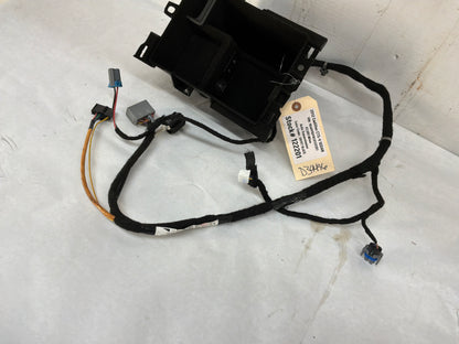 Center console bin w harness - Day's Parts Yard