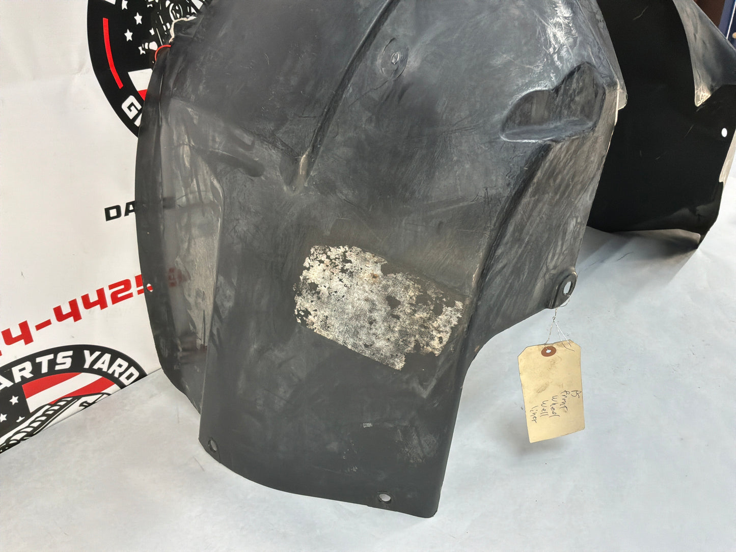 2008 Pontiac G8 Base RH Passenger Front Fender Wheel Well Liner House OEM