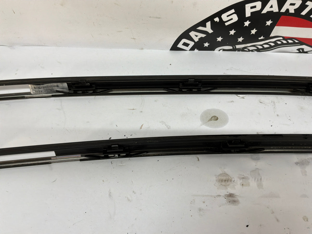 2014 Chevy SS Sedan RH & LH Roof Panel Joint Finish Molding Trim OEM