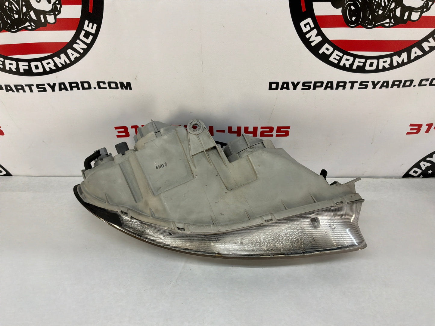 2005 Pontiac GTO LH Driver Headlight Head Light Lamp OEM