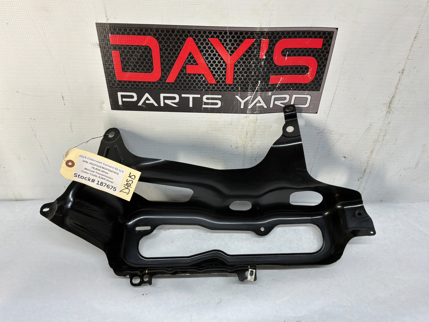 2015 Chevrolet Camaro SS 1LE LH Driver Taillight Tail Light Mounting Bracket Frame Brace OEM