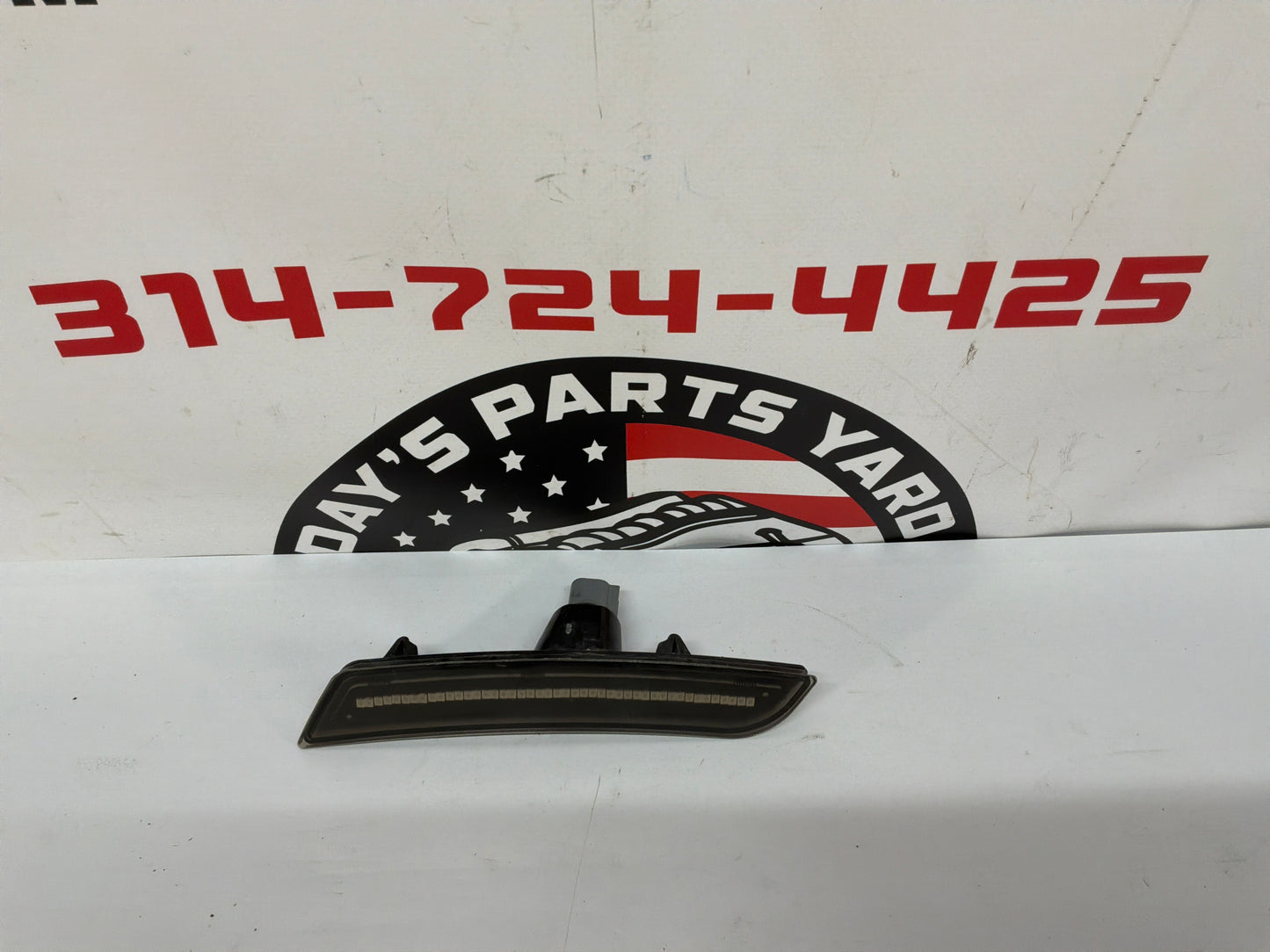 2022 Chevy Camaro SS RH Passenger Marker Light Lamp OEM