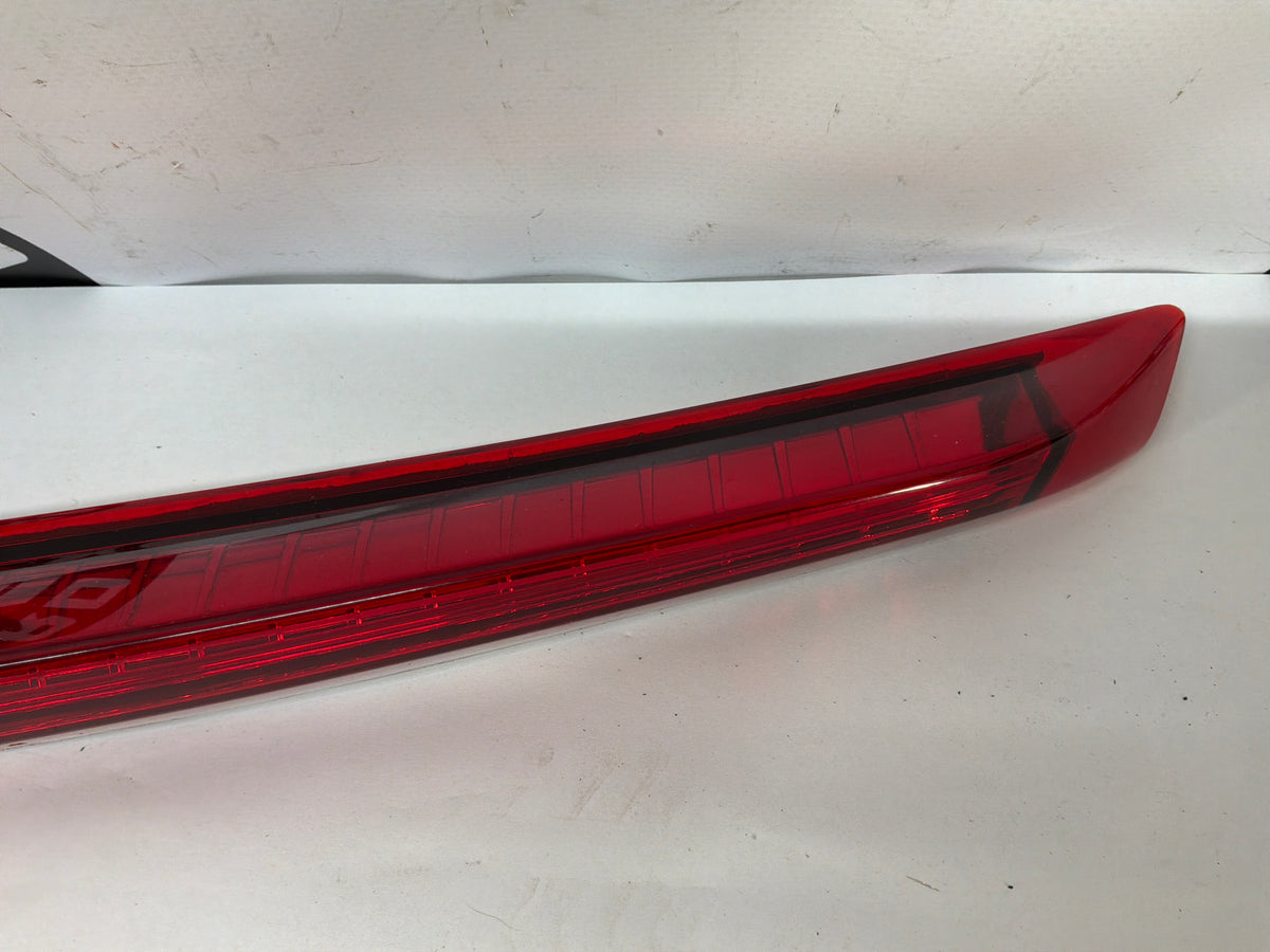2009 Cadillac CTS-V Trunk Deck Lid 3rd Third High Mount Brake Tail Light Lamp OEM