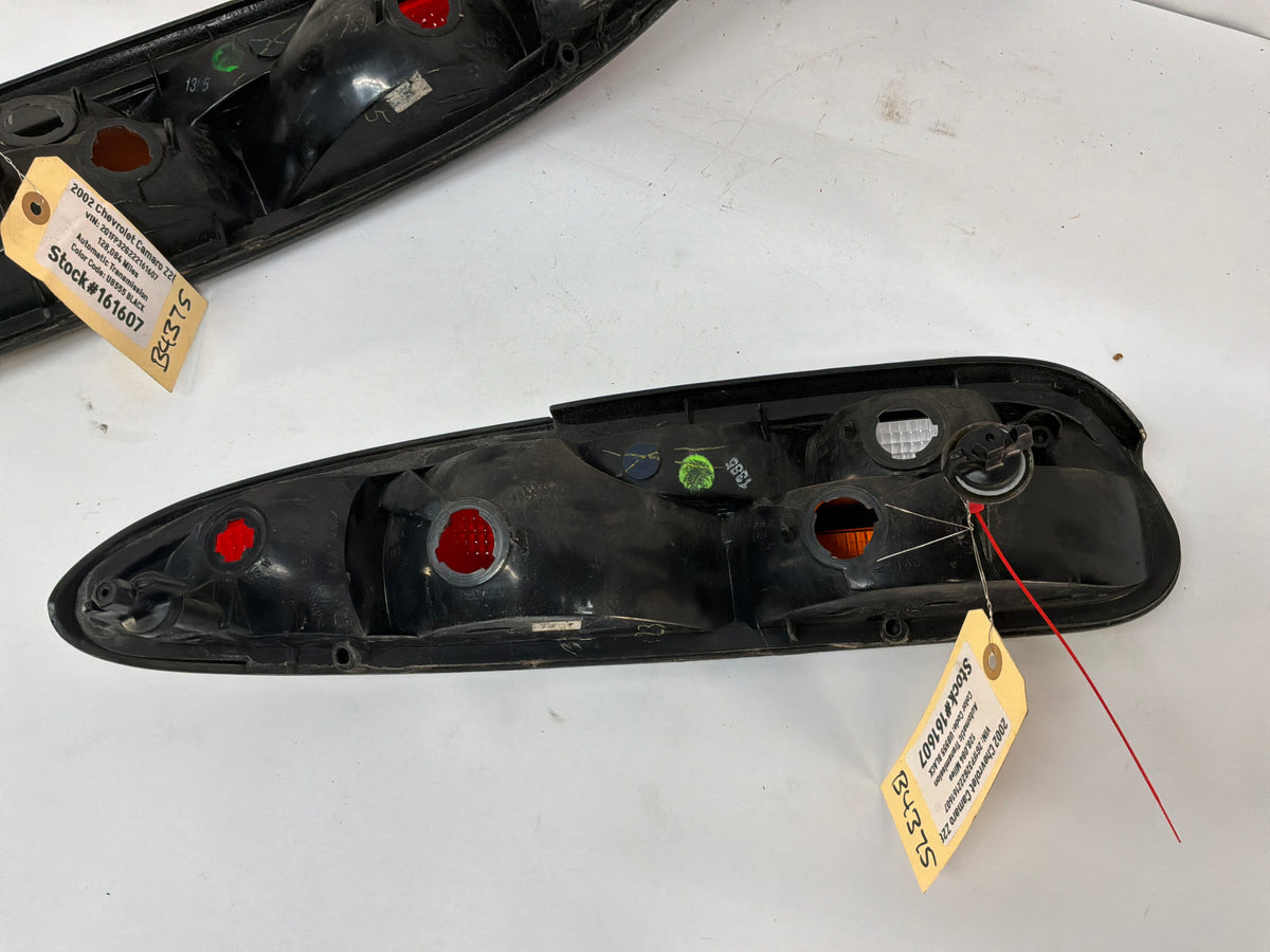 2002 Chevy Camaro Z28 RH & LH Taillight Tail Light Lamp OEM