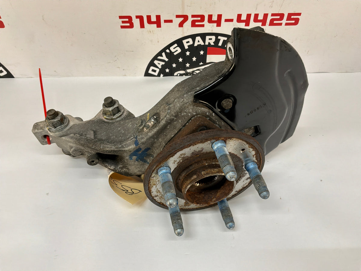 2013 Chevy Camaro ZL1 RH Passenger Front Suspension Spindle Knuckle Hub OEM