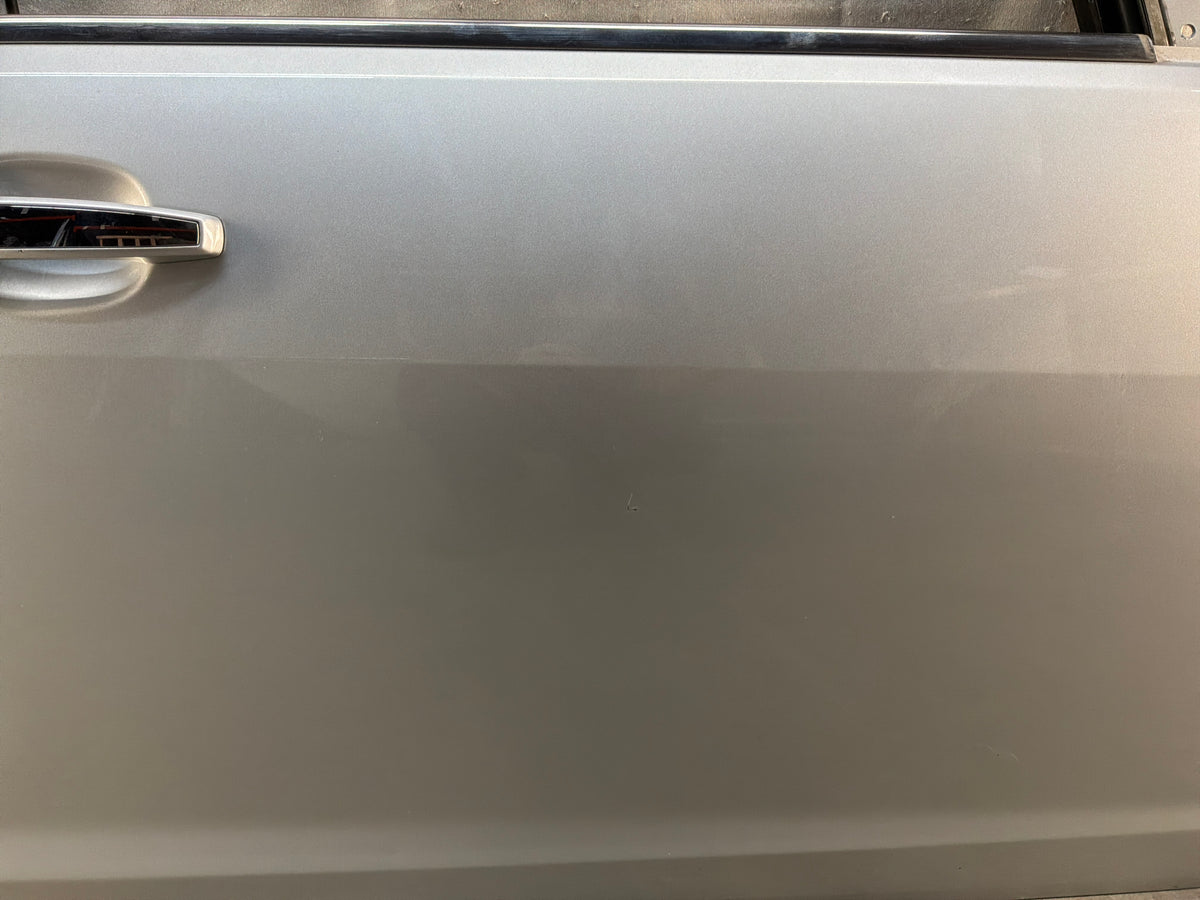 2017 Chevrolet SS Sedan RH Passenger Front Exterior Door Silver OEM