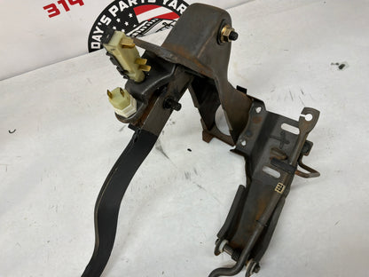 2004 Pontiac GTO Manual Transmission Pedal Assembly OEM