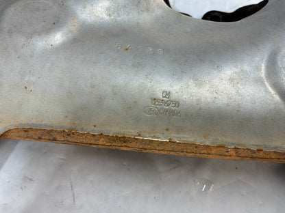 Exhaust manifold - Day's Parts Yard